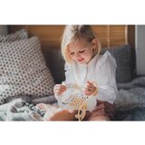 Milin Big Wooden Lacing Toy Monkey Amelia aktivna igračka 20 cm x 17,5 cm x 0,7 cm 1 kom | shoptok.hr