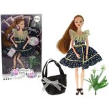 Lutka za igru Emily za modnu reviju sa crnom torbicom - 30 cm  Lutka za igru Emily za modnu reviju sa crnom torbicom - 30 cm Slike