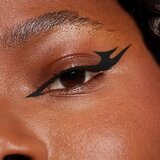 3INA The 24H Pen Eyeliner dolgoobstojno črtalo za oči odtenek 900 1,2 ml | Shoptok.si