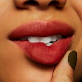 MAC Cosmetics Powder Kiss Liquid Lipcolour mat tekoča šminka odtenek Marrakesh-Mere 5 ml | Shoptok.si