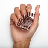 Essie gel couture 2.0 lak za nohte z gel učinkom odtenek 542 all checked out 13,5 ml | Shoptok.si