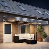  Povlačivi tende Svijetlo siva i bijela. 450 × 300 cm Poliester | shoptok.hr