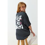 Trendyol Anthracite Front and Back Printed Oversize/Wide Fit Crew Neck Knitted T-Shirt Cene