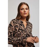 Marisse Patterned V-Neck Shirt In Dark Beige | Shoptok.si