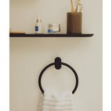 Kave Home Crni zidni držač za ručnike od nehrđajućeg čelika Arely – | shoptok.hr
