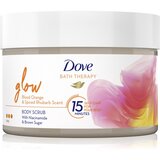 Dove Bath Therapy Glow intenzivni piling za tijelo Blood Orange & Rhubarb 295 ml | shoptok.hr