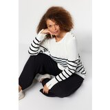 Trendyol Curve Plus Size Sweater - Ecru - Relaxed fit | shoptok.hr