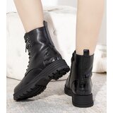 Gemre Black insulated ankle boots on a high sole Dora | ePonuda.com