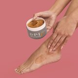 OPI Nature Strong Nails&Skin vlažilni piling za roke in noge 250 ml | Shoptok.si