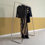 Spinder Design Sivorjavo jekleno stojalo za oblačila 118x160x57 cm Hang-On – | Shoptok.si