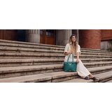 Vuch Torba na rame Neela Green, 25 x 34 cm Slike