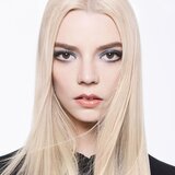 Christian Dior Diorshow Iconic Overcurl maskara za volumen, za definiranje trepalnic 6 g odtenek 090 Black | Shoptok.si
