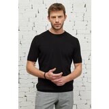 ALTINYILDIZ CLASSICS Men's Black Standard Fit Normal Cut Crew Neck 100% Cotton Short Sleeve Knitwear T-Shirt. Cene
