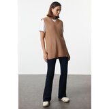 Trendyol Camel Basic V-Neck Knitwear Sweater | shoptok.hr