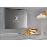 Electrolux ugradbeni kombinirani hladnjak KNP7TE75S | shoptok.hr