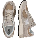 New Balance Nizke superge '2002' chamois / karamel / temno siva / temno siva | Shoptok.si