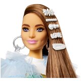 Barbie Extra - lutka v modri jakni z naborki in s hišnim ljubljenčkom krokodilom | Shoptok.si