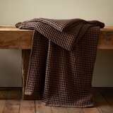 Pineapple Elephant Temno rjava bombažna odeja 150x200 cm Jaipur Chunky Waffle – | Shoptok.si