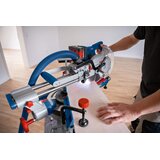 Bosch Professional GCM 18V-216 D solo akumulatorska čelilna in zajeralna žaga brezkrtačni\, brez akumulatorja\, brez polnilca 216 mm 30 mm, (21343835) | Shoptok.si
