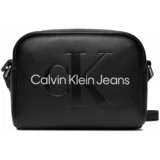 Calvin Klein Jeans Ročna torba Sculpted Camera Bag18 Mono K60K612220 Črna