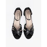 GOODIN Elegant black low-heeled sandals | ePonuda.com