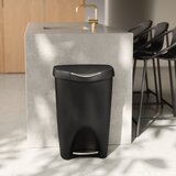 Umbra Crna plastična kanta za smeće s pedalom 50 l Brim – | shoptok.hr