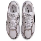 Nike Nizke superge 'V5 RNR' svetlo siva / črna / srebrna / off-bela | Shoptok.si