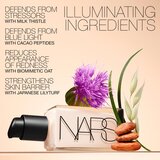 Nars Light Reflecting Foundation posvetlitveni tekoči puder za naraven videz odtenek LIMA 30 ml | Shoptok.si