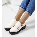Gemre Beige Patent Valks Shoes | ePonuda.com