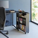 YAMAZAKI Crni metalni regal na kotačima 59x70x16 cm Tower – | shoptok.hr