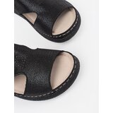 GOODIN Black sandals on a light platform | shoptok.hr