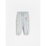Reserved Jogger hlače s cargo džepovima - svijetlo siva | shoptok.hr