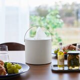 YAMAZAKI Kovinska škatla za robčke Tower – | Shoptok.si