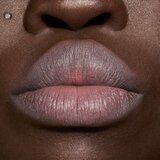 MAC Cosmetics Powder Kiss Hazy Matte matirajoča šminka odtenek Be My Bridesmaid 3.5 g | Shoptok.si