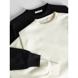 Reserved - Majica s ukrasnim naborima na ramenima - crno | shoptok.hr