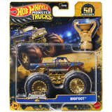 Mattel Hot Wheels Monster Trucks: Bigfoot prvak z majhnim avtomobilom in pokalom 1/64 - | Shoptok.si