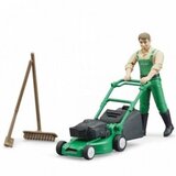 Bruder 62103 bworld vrtnar s kosilnico in vrtnim orodjem - 1 set. | Shoptok.si