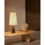 Kave Home Bela/temno rjava namizna svetilka s tekstilnim senčilom (višina 50 cm) Amire – | Shoptok.si