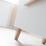 Roba Bijela dječja komoda u dekoru hrasta s promjenjivim stolom 88,5x99x76 cm Léon – | shoptok.hr