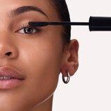 Catrice TUBING Stay In Place maskara z učinkom umetnih trepalnic odtenek 010 No Panda Black 11 ml | Shoptok.si