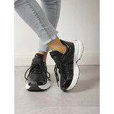 Resti Women's sporty sneakers on a thicker sole Loness | Shoptok.si
