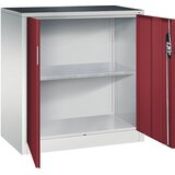 C+P Delavniška omarica s krilnimi vrati, širina x globina 930 x 500 mm, svetlo sive / rubinasto rdeče barve | Shoptok.si
