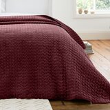 Bianca Bordo rdeče pre&amp;scaron;ito pregrinjalo 240x260 cm Attica Velvet &amp;ndash; Slike