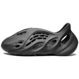 Adidas Modne superge Yeezy Foam RNNR Onyx Črna | Shoptok.si