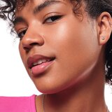 Essence Soft Touch kremasti osvetljevalec s pudrastim učinkom odtenek 20 glazed dew 4 g | Shoptok.si