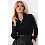 Trend Alaçatı Stili Women's Black Zipper Front Ribbed Half Turtleneck Blouse Cene