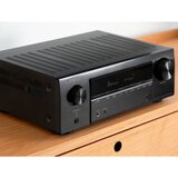 Denon AVR-X1800HDAB crna 7,2 kanalna 8K 175W AV-sprejemnik z vgrajenim sistemom HEOS® in DAB+. | Shoptok.si