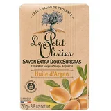 Le Petit Olivier argan oil extra mild surgras soap naravno trdno milo za roke 250 g za ženske