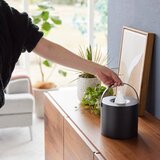 YAMAZAKI Metalna kutija za maramice Tower – | shoptok.hr