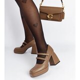 Gemre Brown pumps on a chunky heel Cher | Shoptok.si
